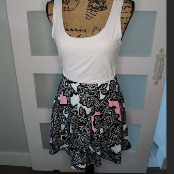 Express Hi-Lo Hem Floral Skirt - Picture 1 of 7